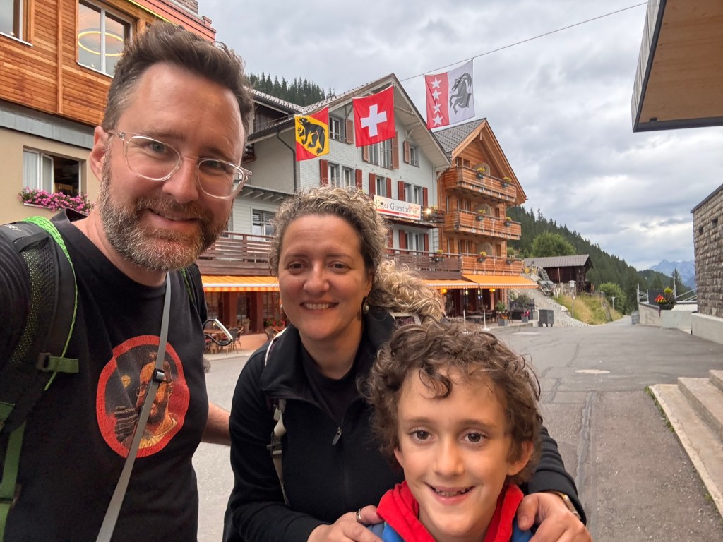 002 Arrival &&nbsp;Trains